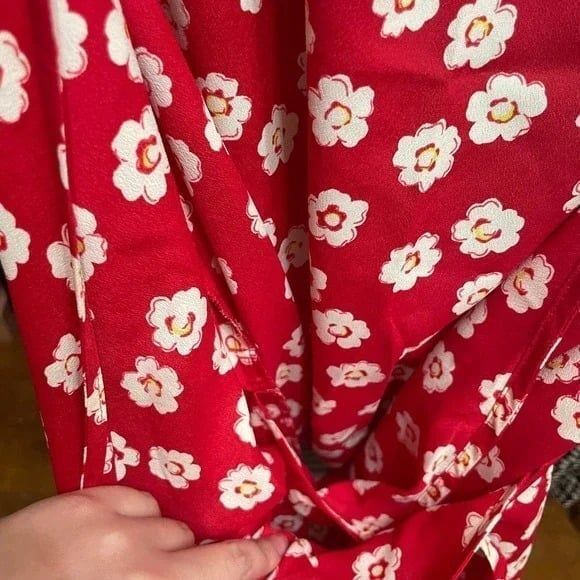 One Size Red Floral Faux Wrap Blouse - Picture 3 of 3